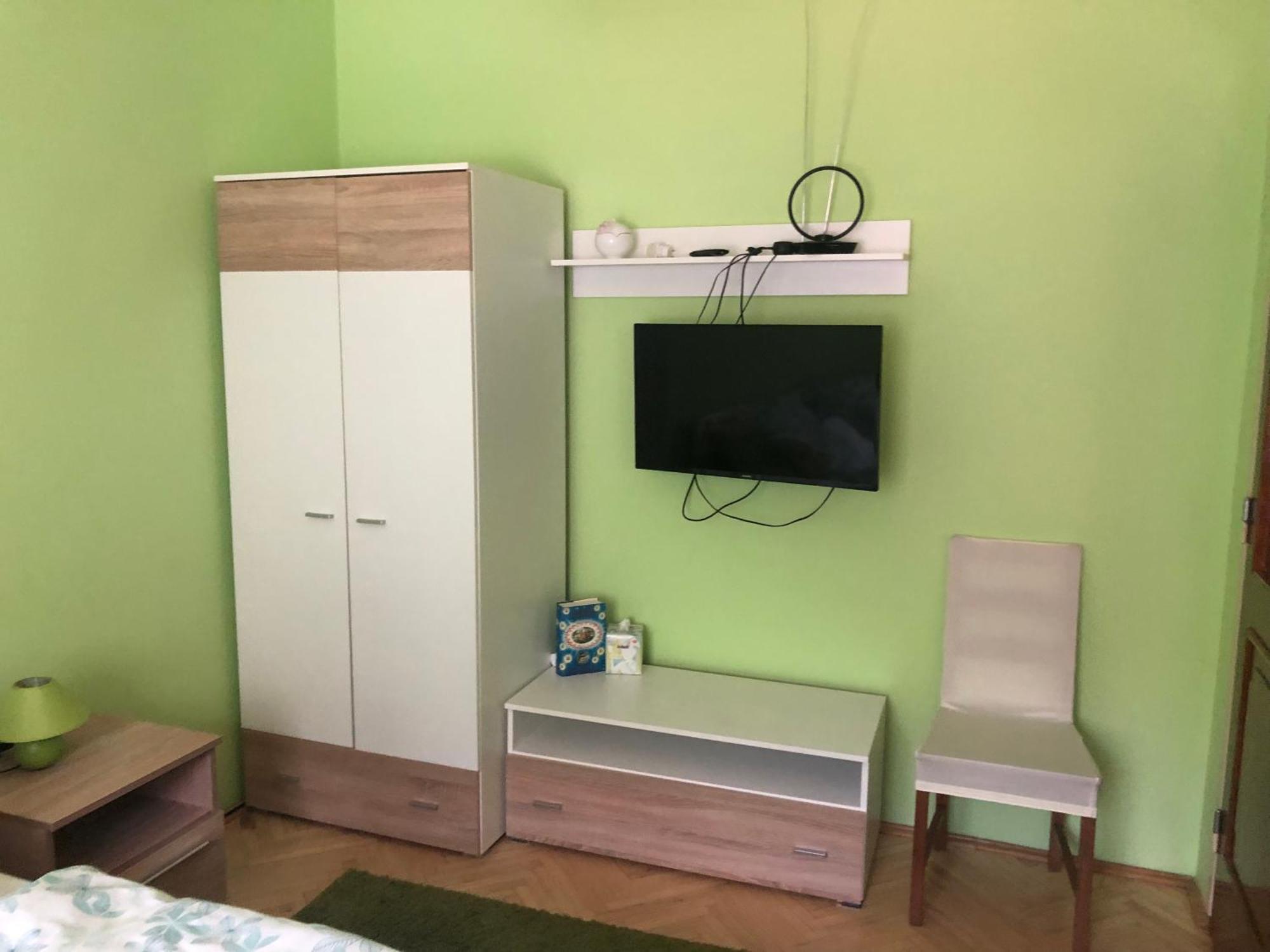 Bakonyi Mamutfenyő Vendégház Tés Esterno foto