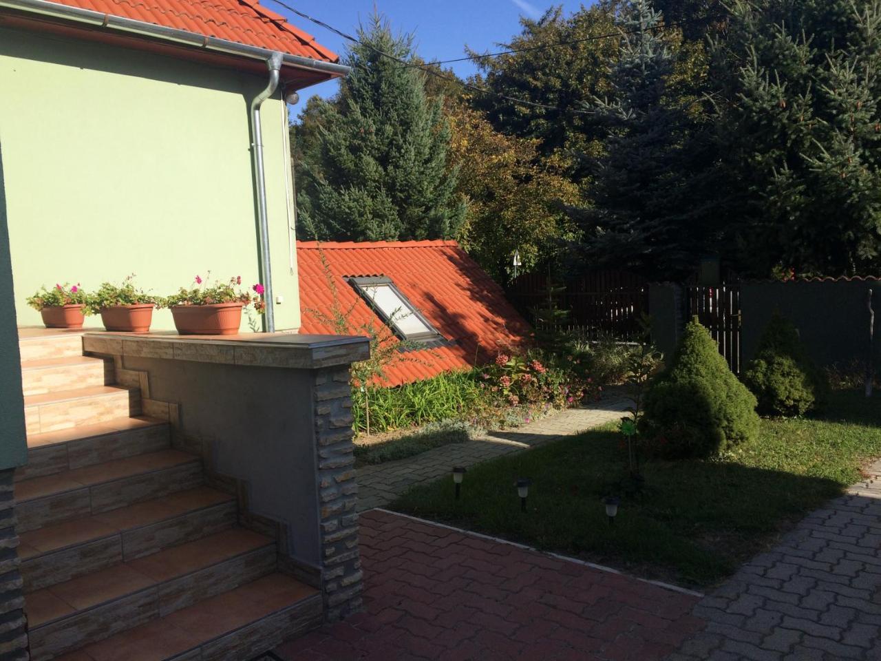Bakonyi Mamutfenyő Vendégház Tés Esterno foto
